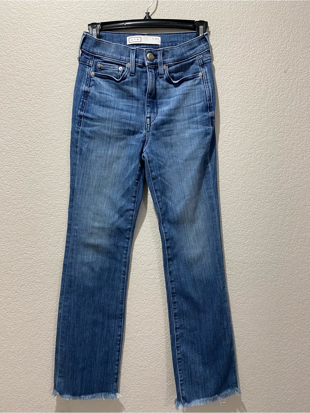 AYR The Pop Straight Leg Jeans in Medium Blue Wash Size 25